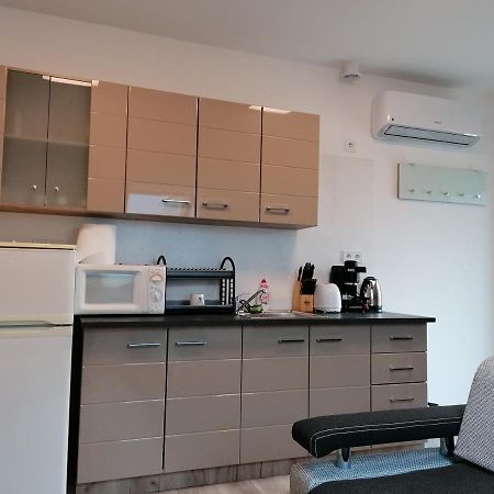 Mohacs Apartman Buitenkant foto